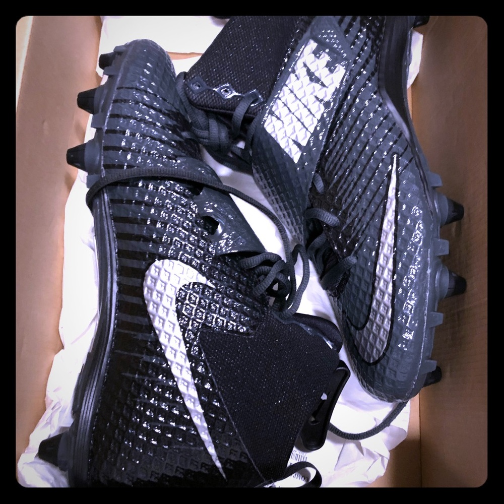 Nike Lunarbeast Football Cleats